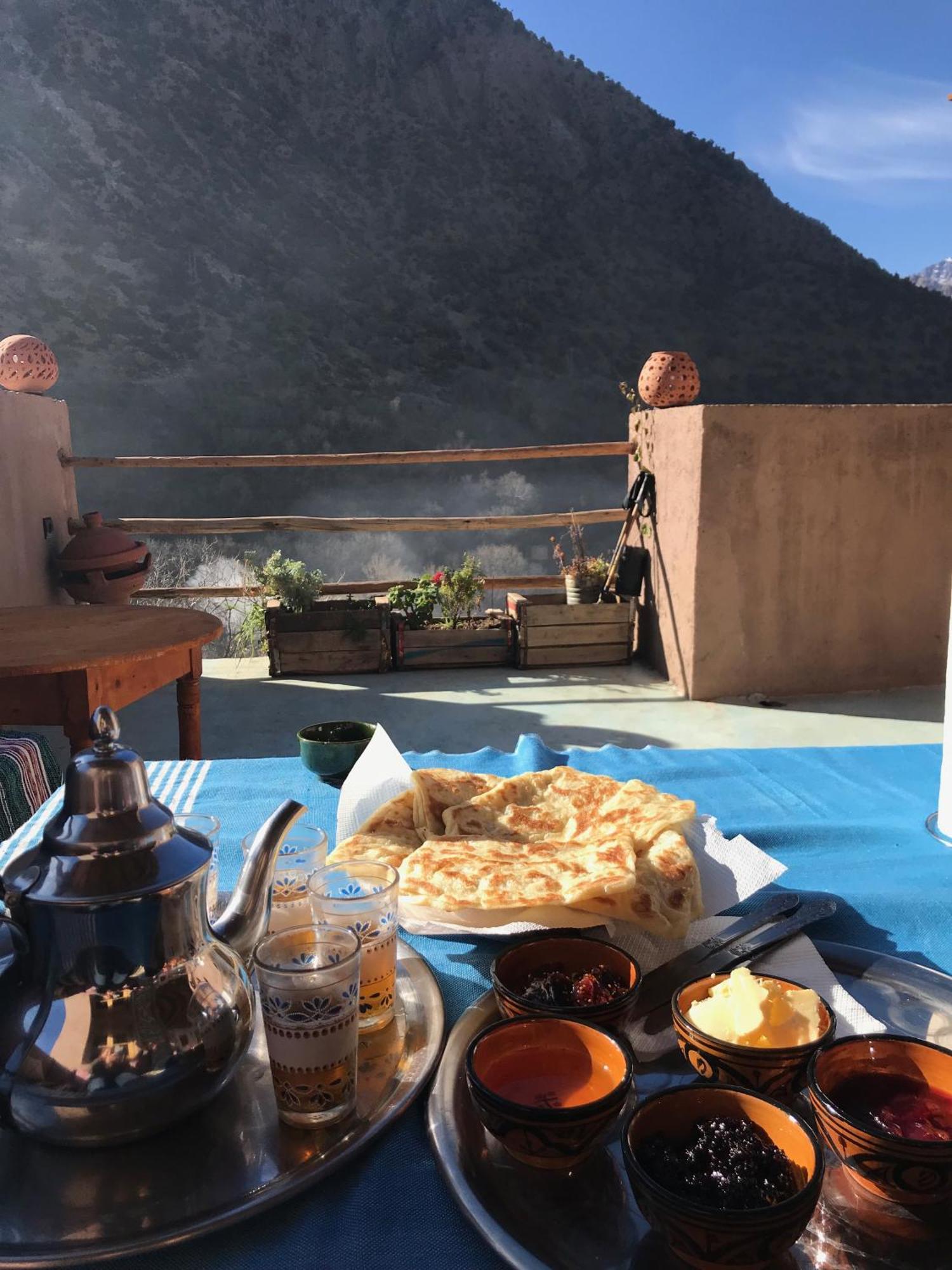 Bed and Breakfast Amlougui House Asgaour Экстерьер фото